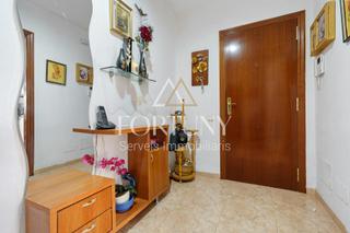 Ground floor  Carrer carrer violant d'hongria. Piso planta baja en sant pere i sant pau