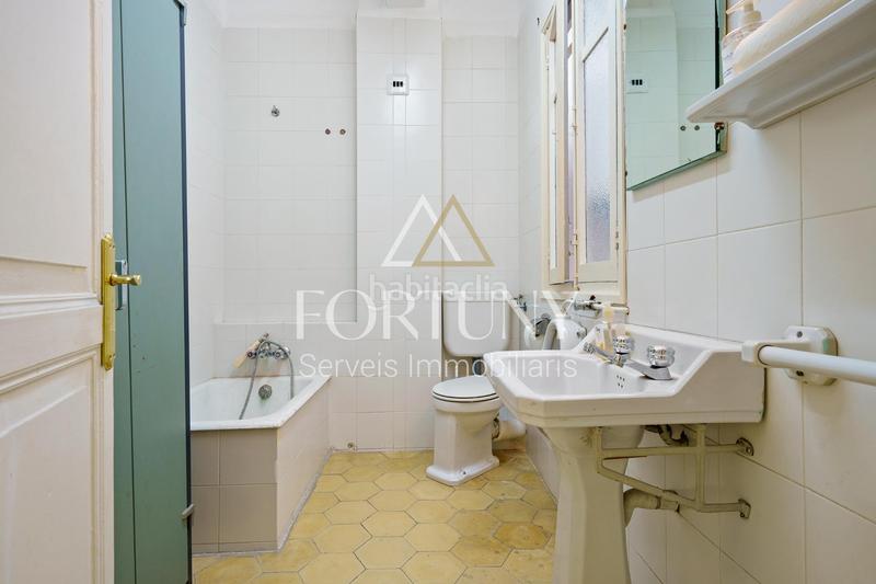 Foto b9b4bf7b-b37c-4877-bb5e-8dcb8a0b6674. Flat in Centre Reus