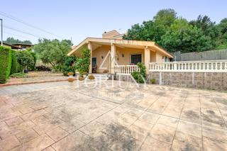 Chalet  Carrer carrer rutxel·les. Chalet en riudecanyes
