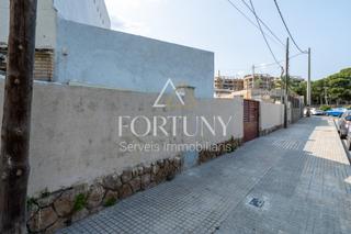 Casa  Lleo xiii. Casa para reformar en reus  oportunidad única