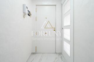 Flat  Ponent. Piso en la rambla de campo claro