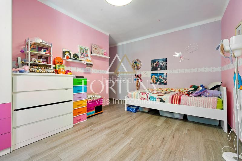 Foto 1760a40e-e753-4276-8a50-813cbdb40eb0. Piso amplio y acogedor piso en carrer oriente en Llevant Reus