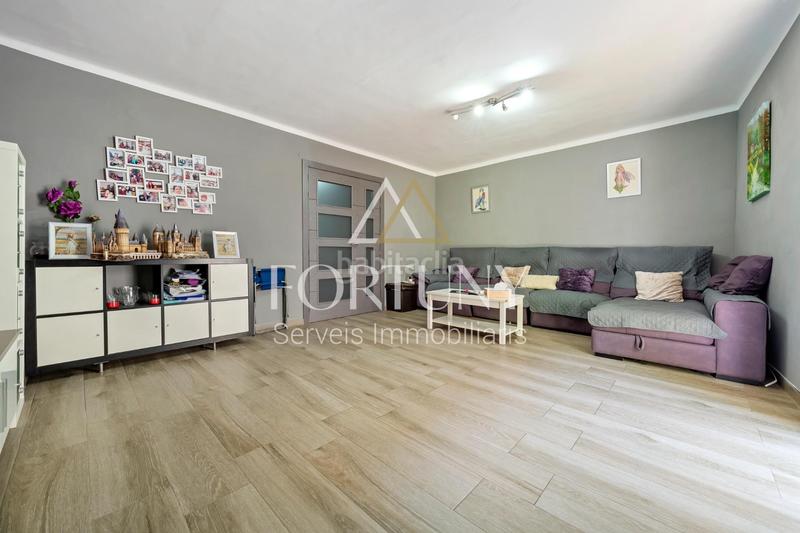 Foto d6b724b0-61a6-47b1-8521-9434bccee584. Piso amplio y acogedor piso en carrer oriente en Llevant Reus