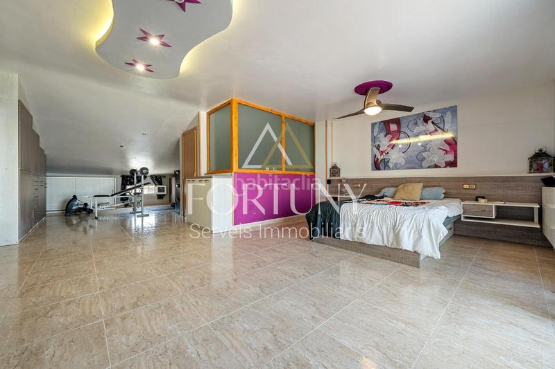 Foto 2c67584f-15b0-495c-8798-fe0ae1761d81. Reihenhaus mit heizung parking in Castellvell del Camp