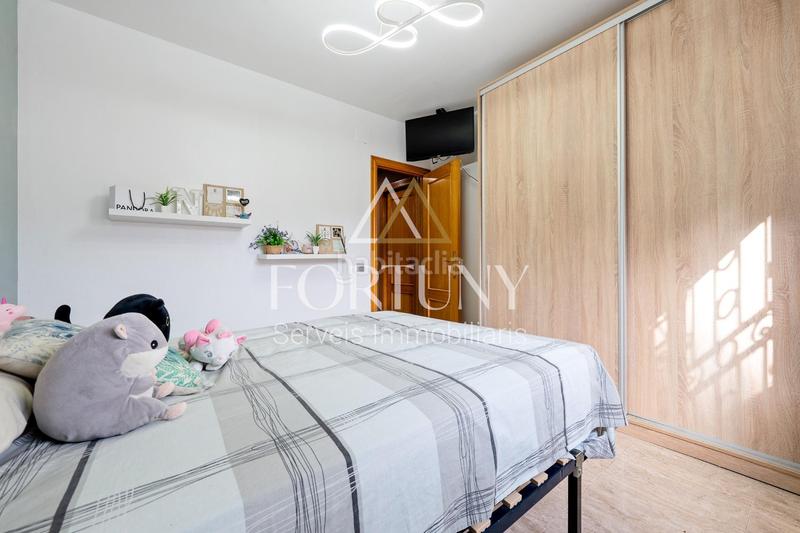 Foto ddf84772-7cd9-44f5-8e38-ff694e3df97b. Reihenhaus mit heizung parking in Castellvell del Camp