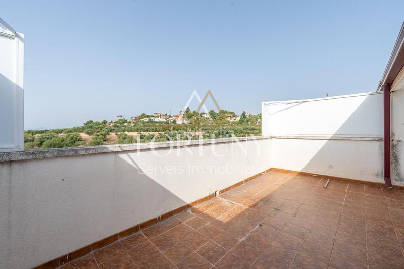 Foto ea2207ae-9678-495b-84cf-4f1ee987a14a. Reihenhaus mit heizung parking in Castellvell del Camp