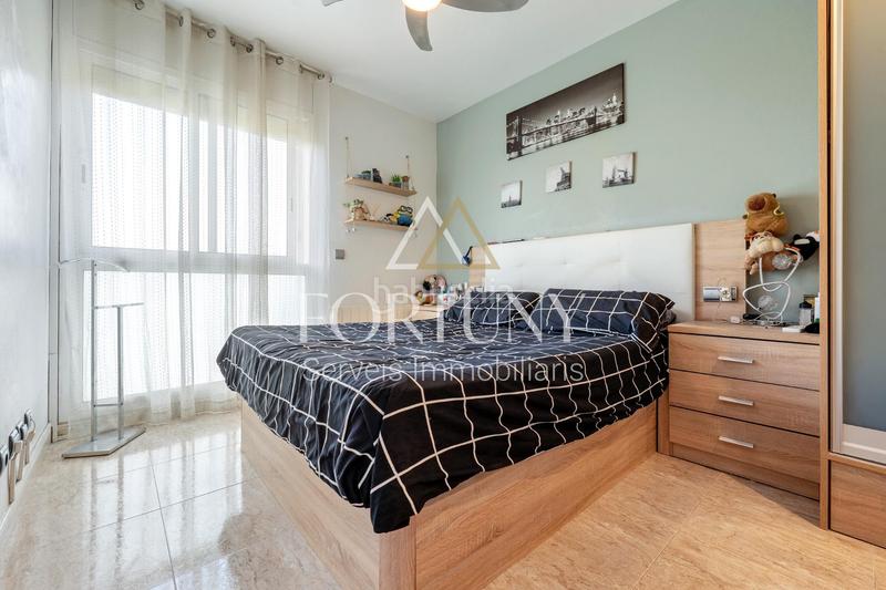 Foto f2a718ad-b866-47c7-b5f5-8cac16ffcc9e. Reihenhaus mit heizung parking in Castellvell del Camp