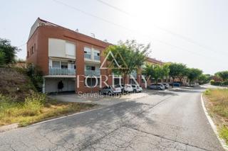 Casa adossada  Roquetes de les. Adosado en castellvell del camp