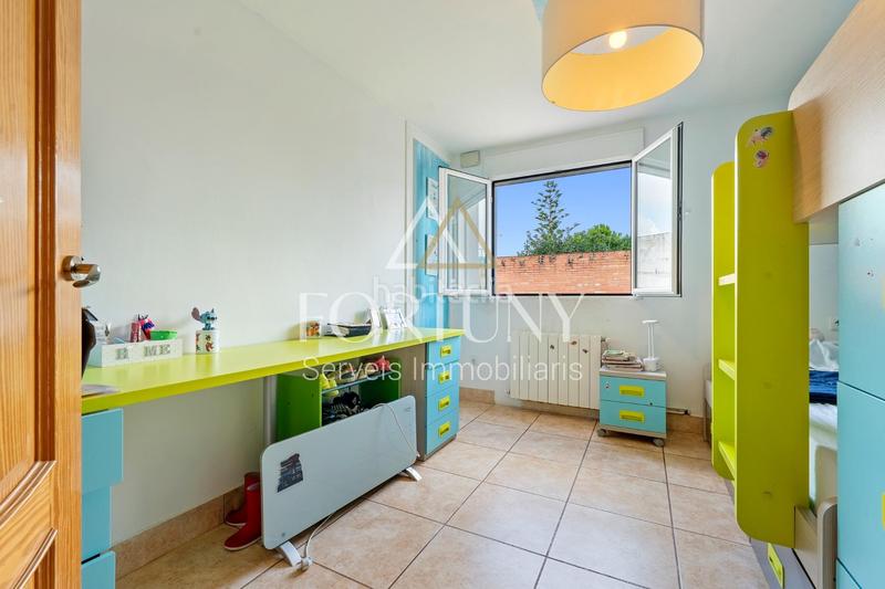 Foto cc88c0fb-c2d6-4bdb-a507-119b7f236fd0. Maison avec chauffage parking dans Llevant Reus