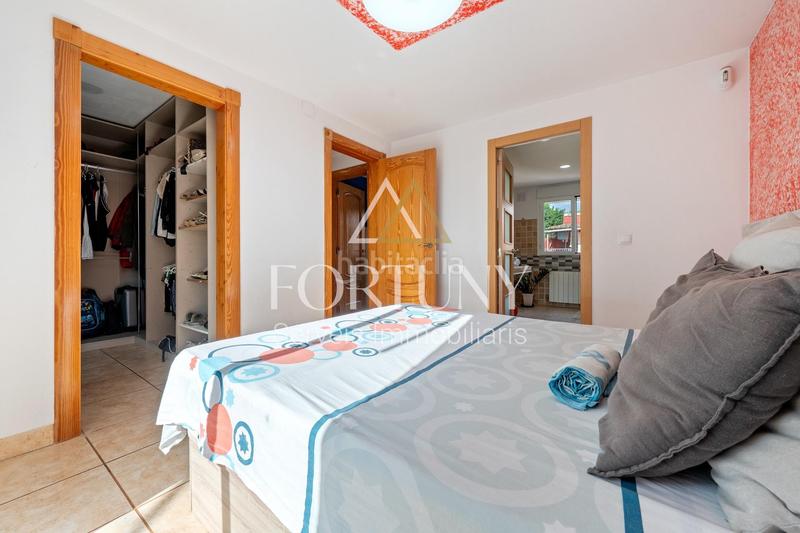 Foto def09c8c-b8f4-415e-a7aa-0e1ea308c5bf. Maison avec chauffage parking dans Llevant Reus