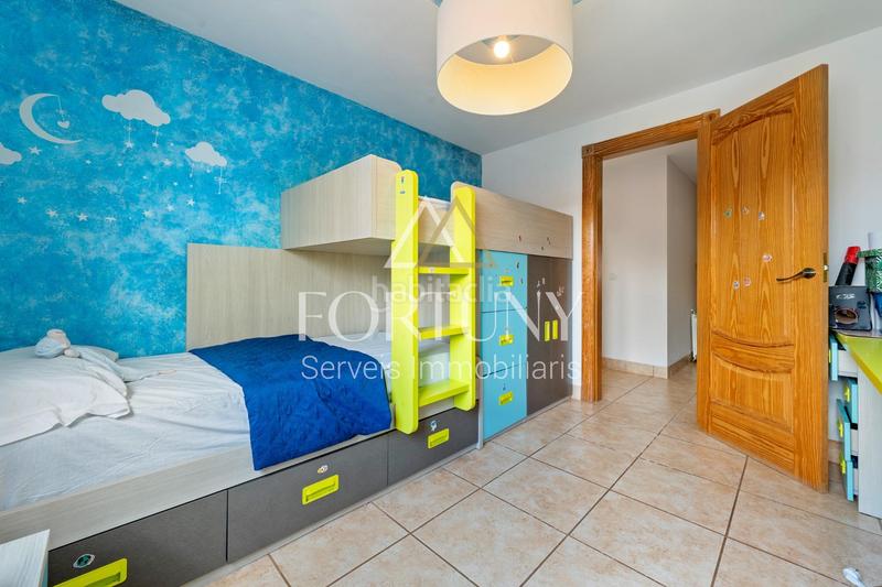 Foto f32fbfa3-57e4-44e4-a512-b3e6ad075967. Maison avec chauffage parking dans Llevant Reus