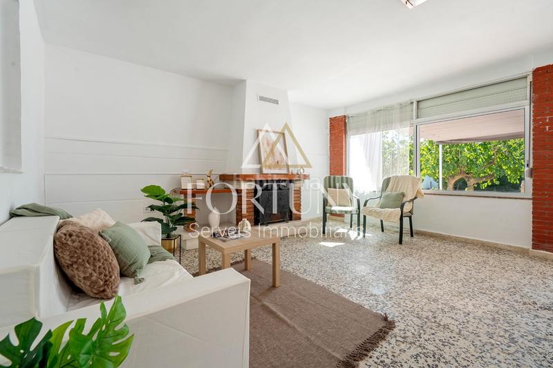Foto a85f8daa-c9a3-4640-90cd-02f70070461f. Casa amb aparcament a Migjorn Reus