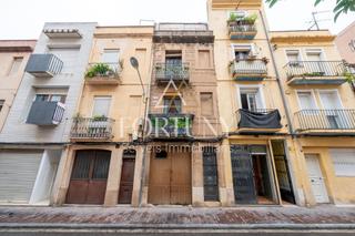 Casa  S lluis. Casa pareada a la venta en zona centro de reus