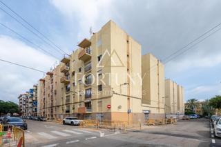 Appartement  Pi i margall. Piso en venta en zona mestral de reus