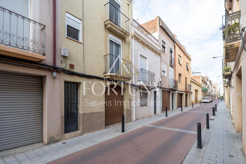 Foto f32f9d0e-c46a-4534-a81c-07c758e5bacf. Maison jumelée dans Centre Reus