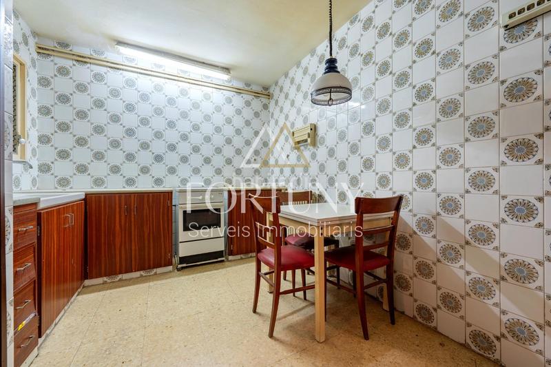 Foto dac76b25-c0fb-4d98-967e-b89fb35745b2. Pis amb aparcament a Nou Eixample Nord Tarragona