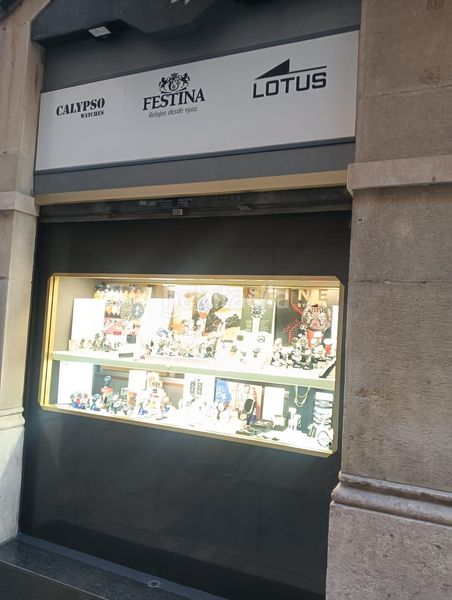 Foto 5cd5cdb5-1257-4810-bb0c-de35522b54b0. Local comercial a Centre Reus