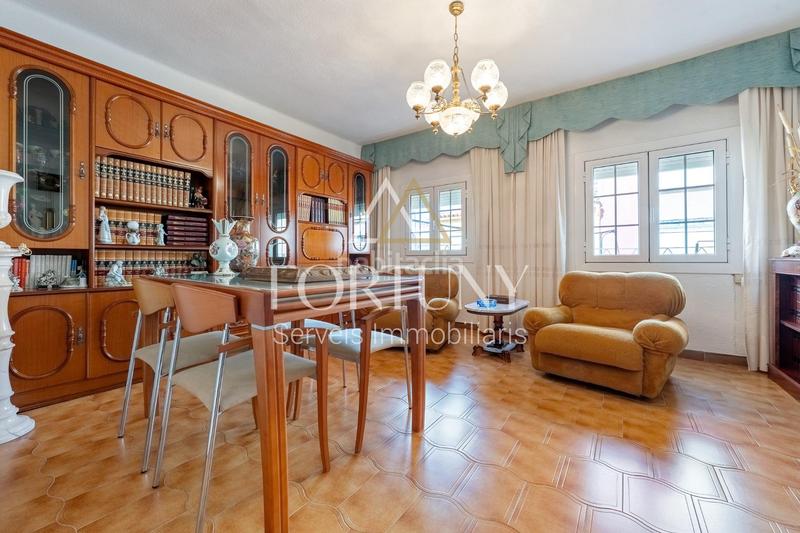 Foto 85289096-6d0d-4ffc-a3b7-14e6282e1ddc. Casa adossada amb aparcament a Vila-seca poble Vila-seca