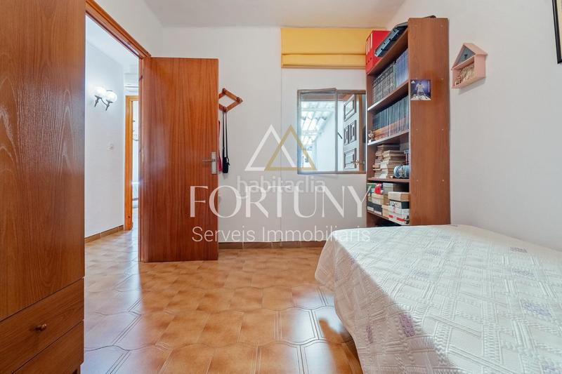 Foto 99008960-b57c-420a-a5ae-f7a24a1047fe. Casa adossada amb aparcament a Vila-seca poble Vila-seca