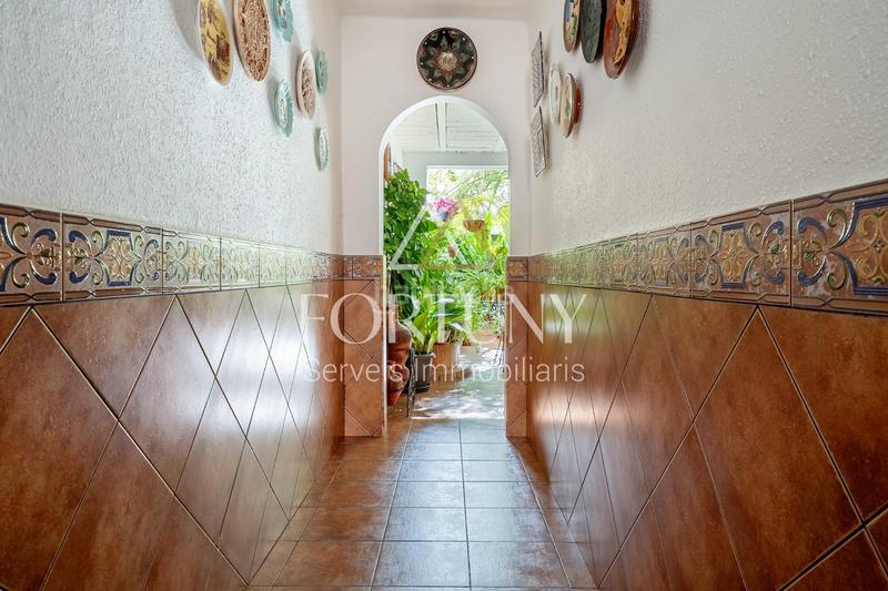 Foto ff442445-e93a-4910-840c-b3d5a92faf78. Casa adossada amb aparcament a Vila-seca poble Vila-seca