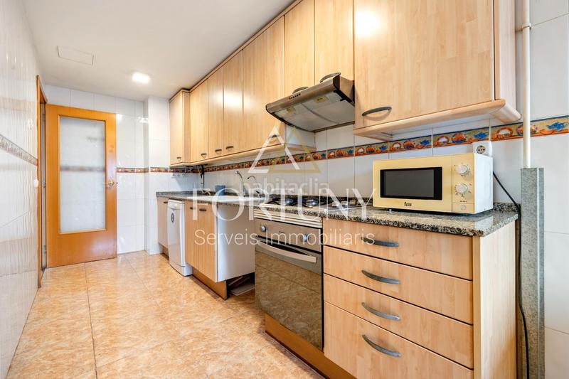 Foto 81a4f83e-f776-40da-b08e-654a7733ff23. Etagenwohnung mit heizung parking in Llevant Reus