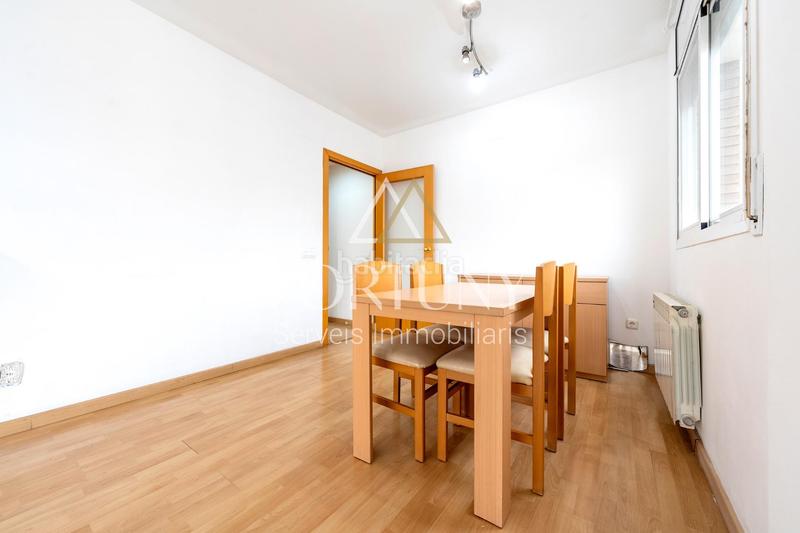 Foto 82f73235-5678-4159-9d10-49cd5fc96c83. Etagenwohnung mit heizung parking in Llevant Reus