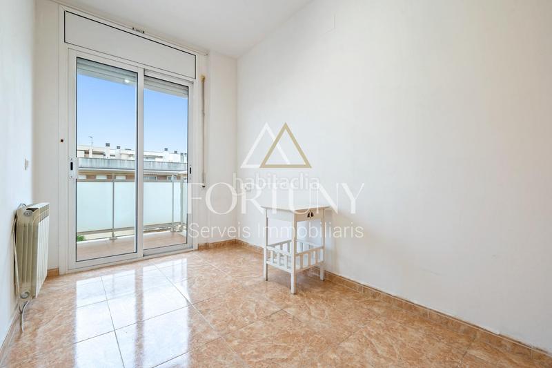 Foto 97d2e6f8-4ee3-49eb-8d5d-0e7a6a9a12d5. Etagenwohnung mit heizung parking in Llevant Reus