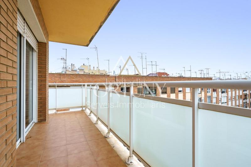 Foto be1df3cf-379d-4062-93d4-9cbdf7429593. Etagenwohnung mit heizung parking in Llevant Reus