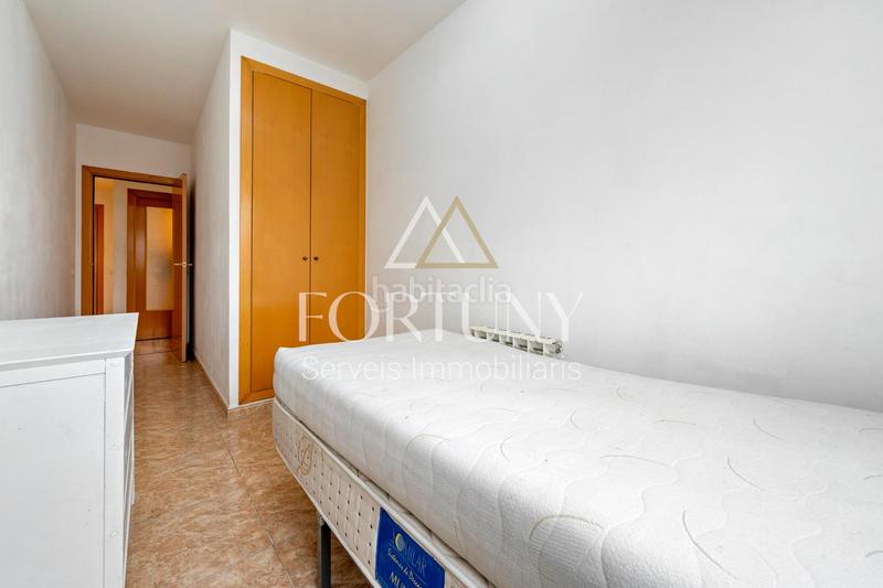 Foto d9fb8ecf-3339-43b1-9f19-bcb5ffd8e646. Etagenwohnung mit heizung parking in Llevant Reus