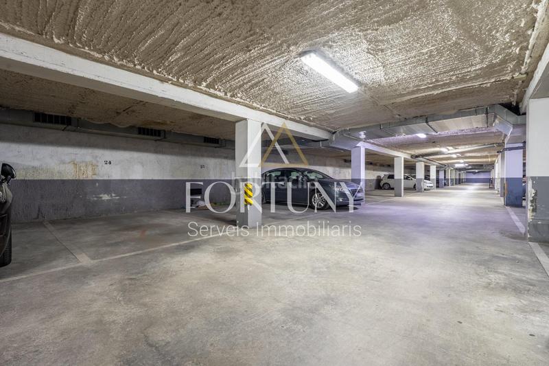 Foto e9231668-32eb-453f-987c-0d499bf98415. Etagenwohnung mit heizung parking in Llevant Reus