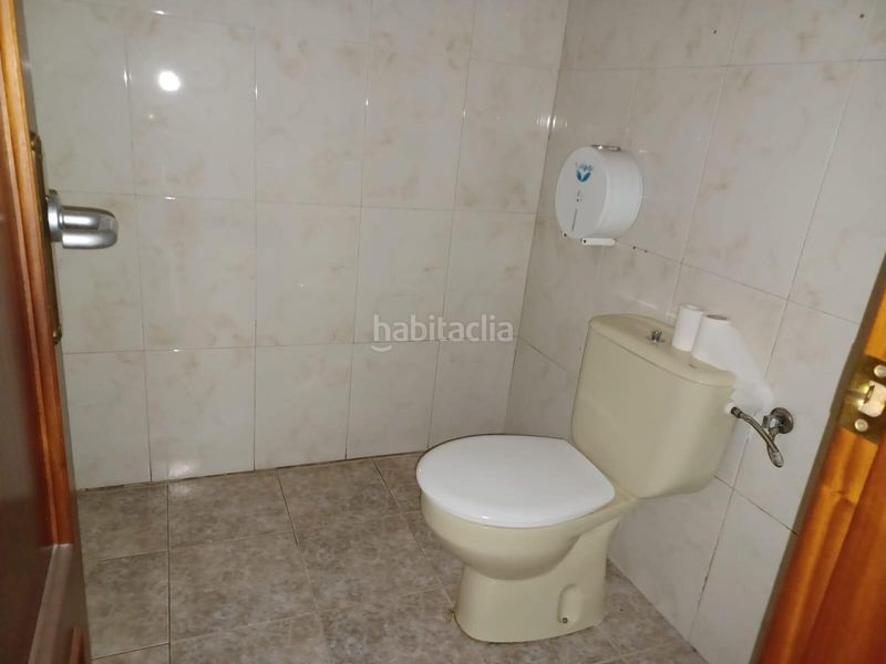 Foto a6892604-65fe-4146-a270-a2cc61362c39. Local comercial a Centre Reus