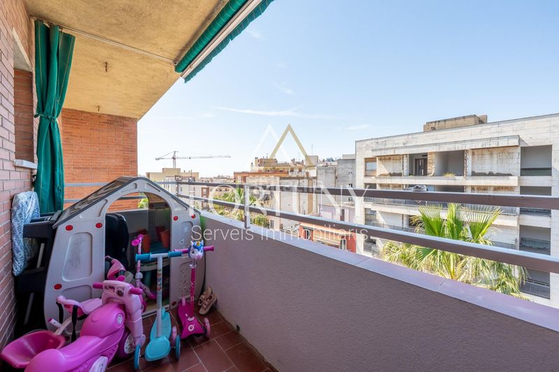 Foto ecf6f4db-dcc5-4a93-bc14-c140cd13a3c9. Pis a Centre Reus