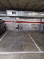 Parking coche  Avenida jaume i. Parking en venta en reus