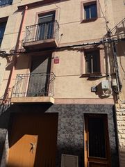 Maison  Carrer de la girada. Casa en venta en reus