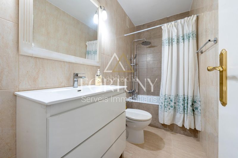 Foto fb0e40d9-6cc9-48e5-af41-2c5c8fa5272f. Pis a Vila-seca poble Vila-seca