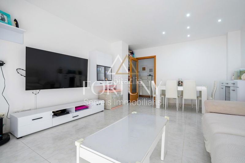 Foto bb6c90ca-49ae-4b17-a221-f90db2725232. Pis a Vila-seca poble Vila-seca