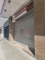 Local Comercial en Carrer de la Mare Molas