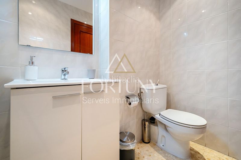 Foto dd51805b-85cb-4527-8a4d-e5d44852b96a. Casa adossada amb calefacció aparcament a Constantí