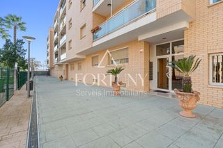 Rez-de-chaussée  Montserrat roig. Bajo en venta en reus