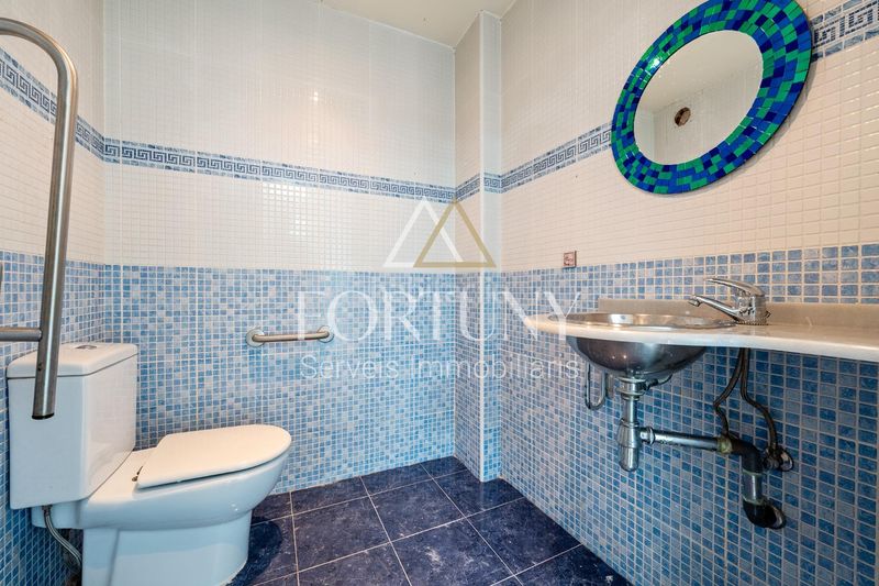 Foto 446dc185-4b28-4b42-8712-836f4807aac7. Local comercial a Centre Reus