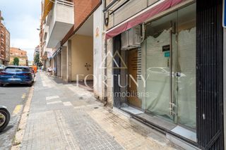 Local Comercial a Carrer dels Jurats