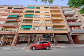 Pis  Roger de belfort. Piso en venta en reus