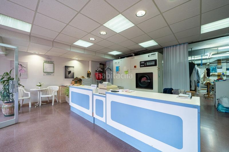 Foto 385f77a6-4e6f-4177-8008-c279acb66a0b. Local comercial a Mestral Reus