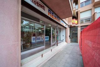 Local Comercial a Mestral. Local comercial en venta en reus