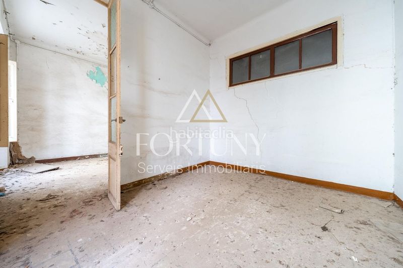 Foto 00cee6b7-d5b5-4035-b922-e7ad6a54ad89. Edificio  en venta en l espluga de francoli en Espluga de Francolí (L´)