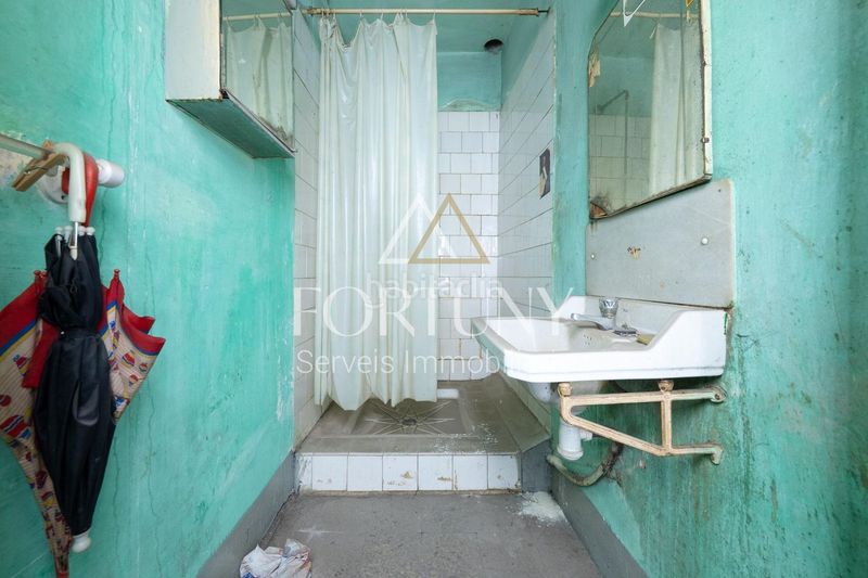 Foto 0ac262de-04ae-4b77-ab42-a4b3272bf09e. Edificio  en venta en l espluga de francoli en Espluga de Francolí (L´)