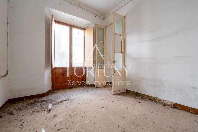 Foto 21f57025-989f-42fa-9306-9bc57c2eb34b. Edificio  en venta en l espluga de francoli en Espluga de Francolí (L´)