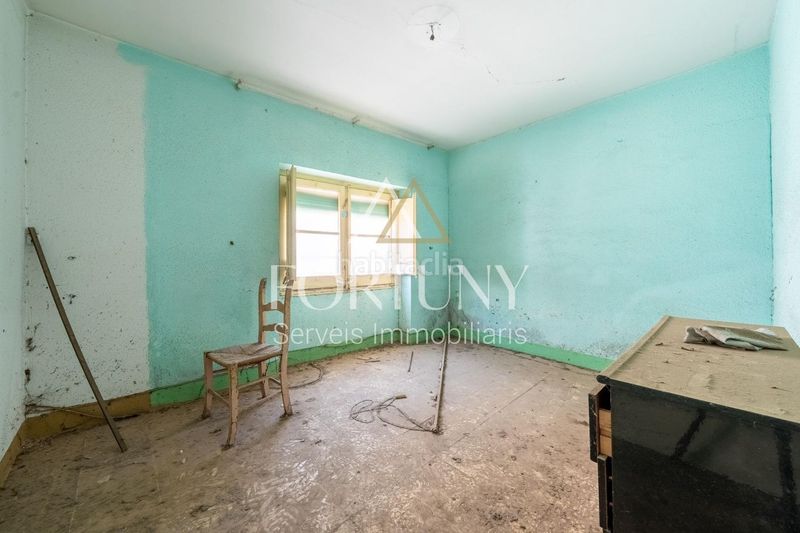 Foto 4863edf8-0219-441e-a004-c1a09b0ab75a. Edificio  en venta en l espluga de francoli en Espluga de Francolí (L´)