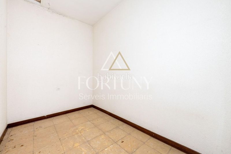 Foto 765d0f3c-f73a-406b-b798-04b544dcdc42. Edificio  en venta en l espluga de francoli en Espluga de Francolí (L´)