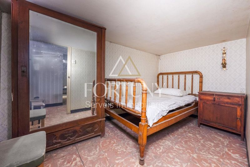 Foto a321b6fa-e936-4d72-b418-9095f4baa5a5. Edificio  en venta en l espluga de francoli en Espluga de Francolí (L´)